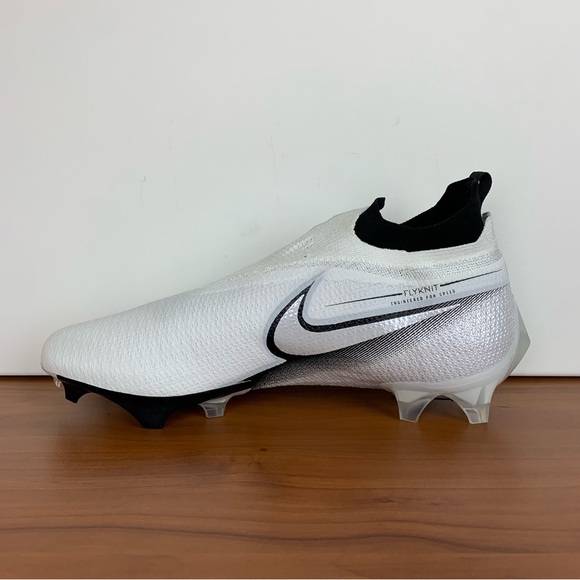 Nike Vapor Edge Elite 360 Flyknit Football Cleats (WIDE SIZING) - Picture 8 of 13